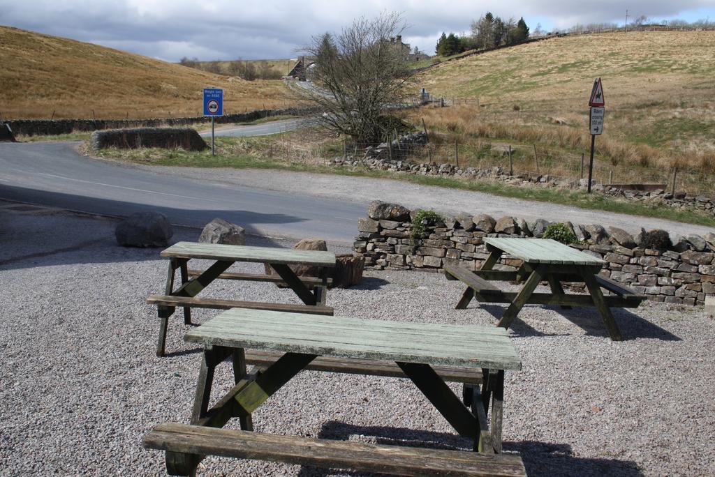 The Moorcock Inn Hawes Bagian luar foto